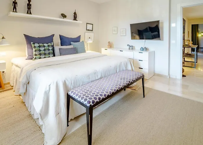 Cb- Cozy Refurbished Apartment, Perfect Location