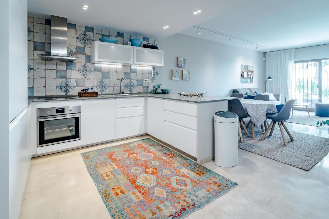 Cb- Cozy Refurbished Apartment, Perfect Location *